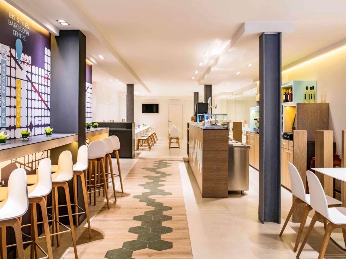 Hotel Ibis Styles Barcelona Centre Esterno foto