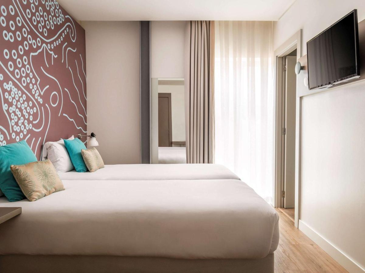 Hotel Ibis Styles Barcelona Centre Esterno foto