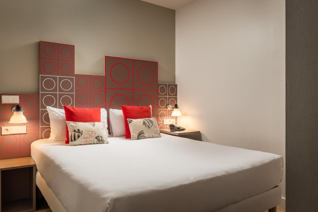 Hotel Ibis Styles Barcelona Centre Esterno foto