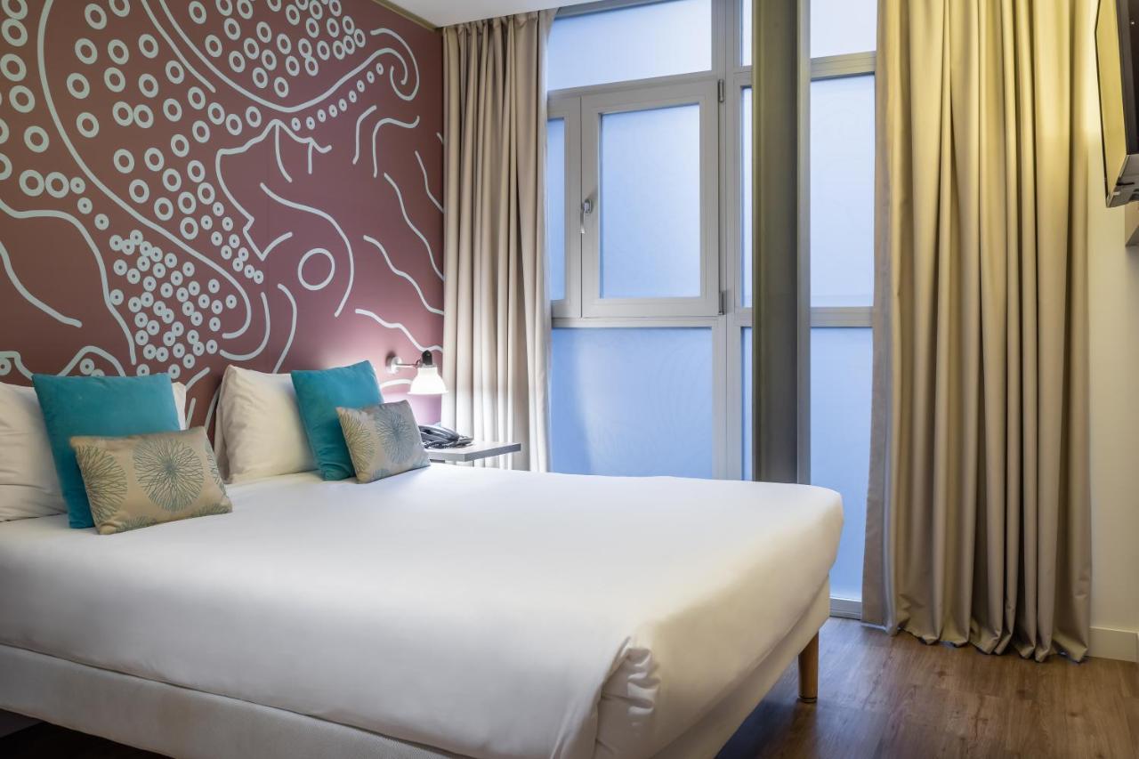 Hotel Ibis Styles Barcelona Centre Esterno foto
