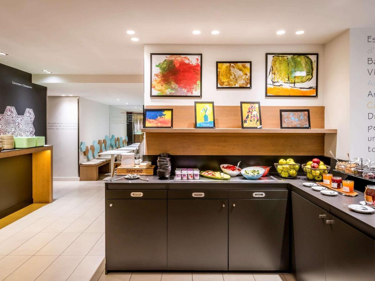 Hotel Ibis Styles Barcelona Centre Esterno foto
